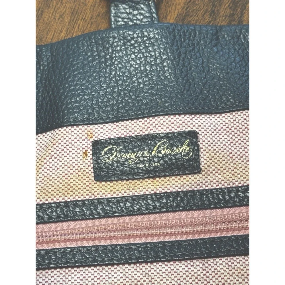 Dooney & Bourke Pebbled Leather Hobo Shoulder Bag Black Duck‎ Medallion